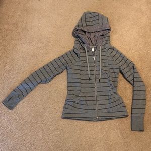 Lululemon Women’s Zip-Up Hoodie Size 6